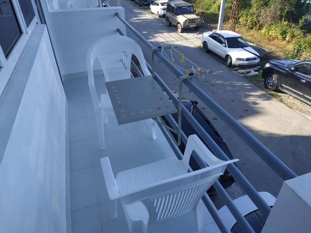 Guest House U Antoniny Gagra Bagian luar foto