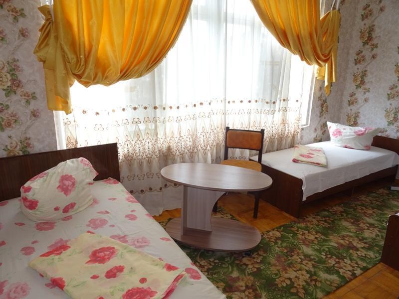 Guest House U Antoniny Gagra Bagian luar foto