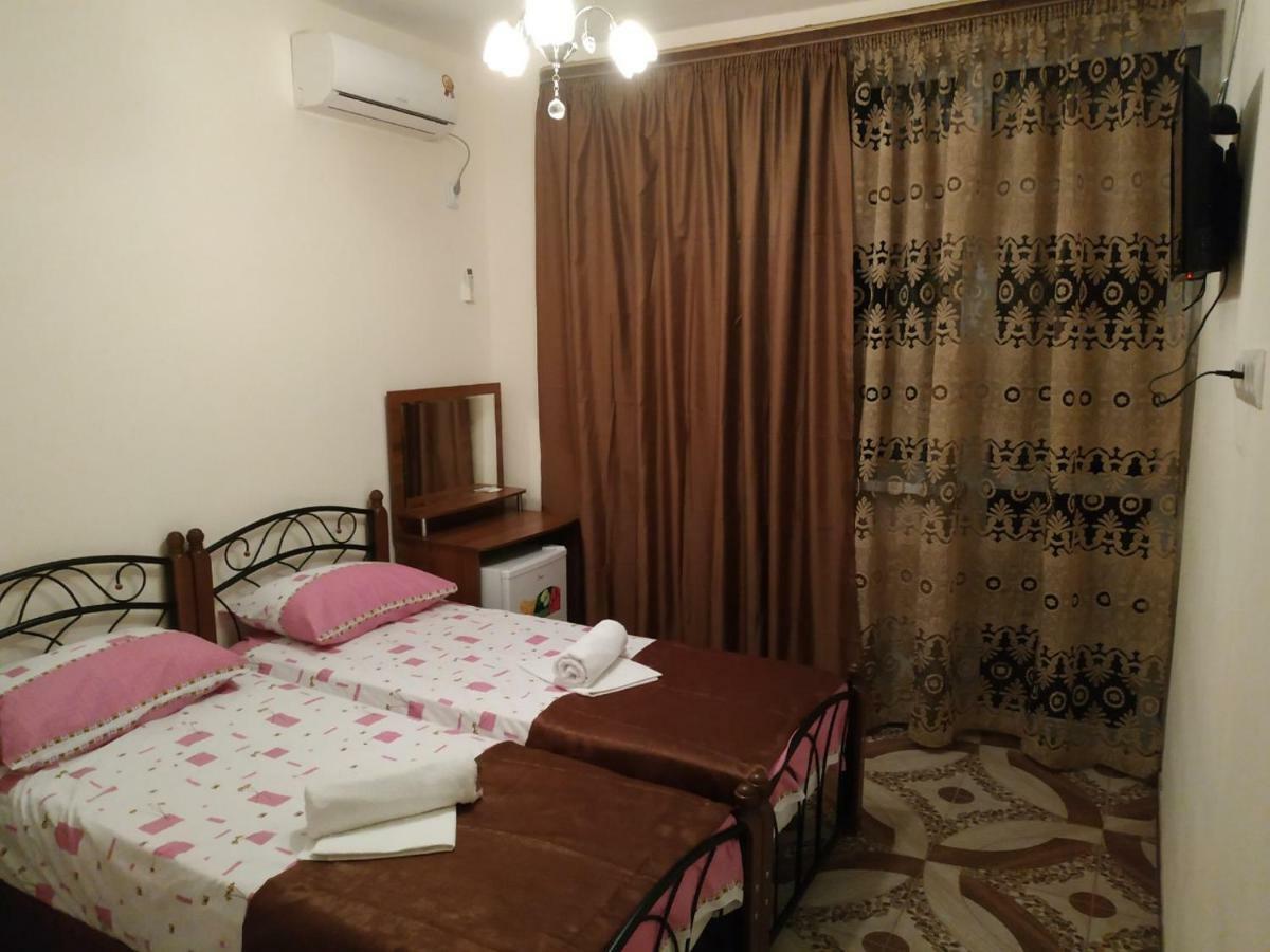 Guest House U Antoniny Gagra Ruang foto